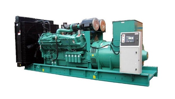 万城镇全新常柴200kw大型柴油发电机组